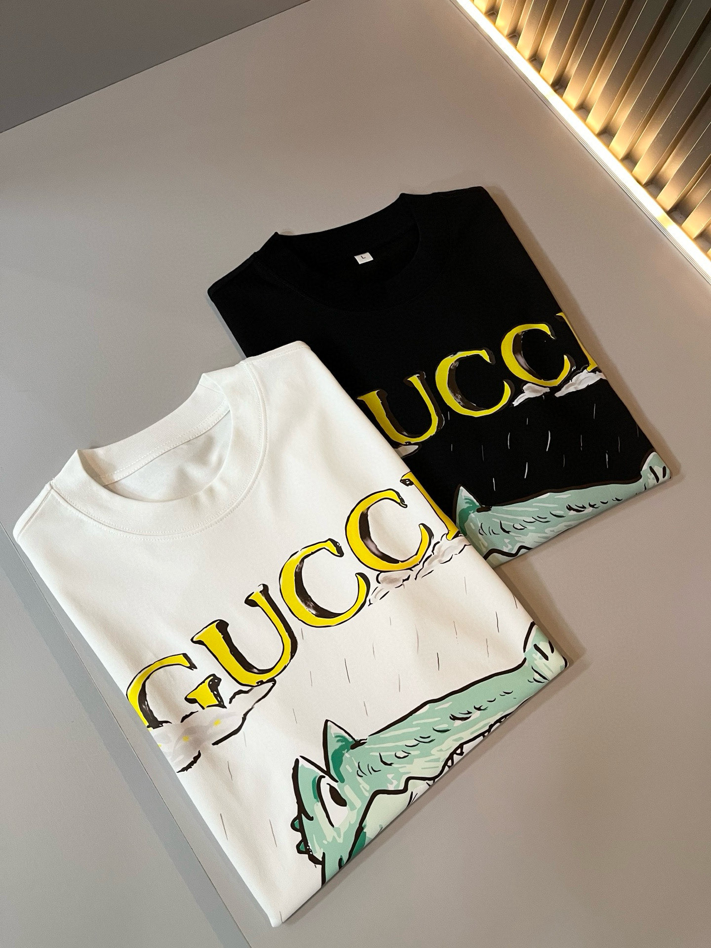 Gucc*古家 2026春夏新款男女同情侣款👫休闲宽松棉质圆领短袖T恤衫！贸易公司渠道稀出，同步官网发售