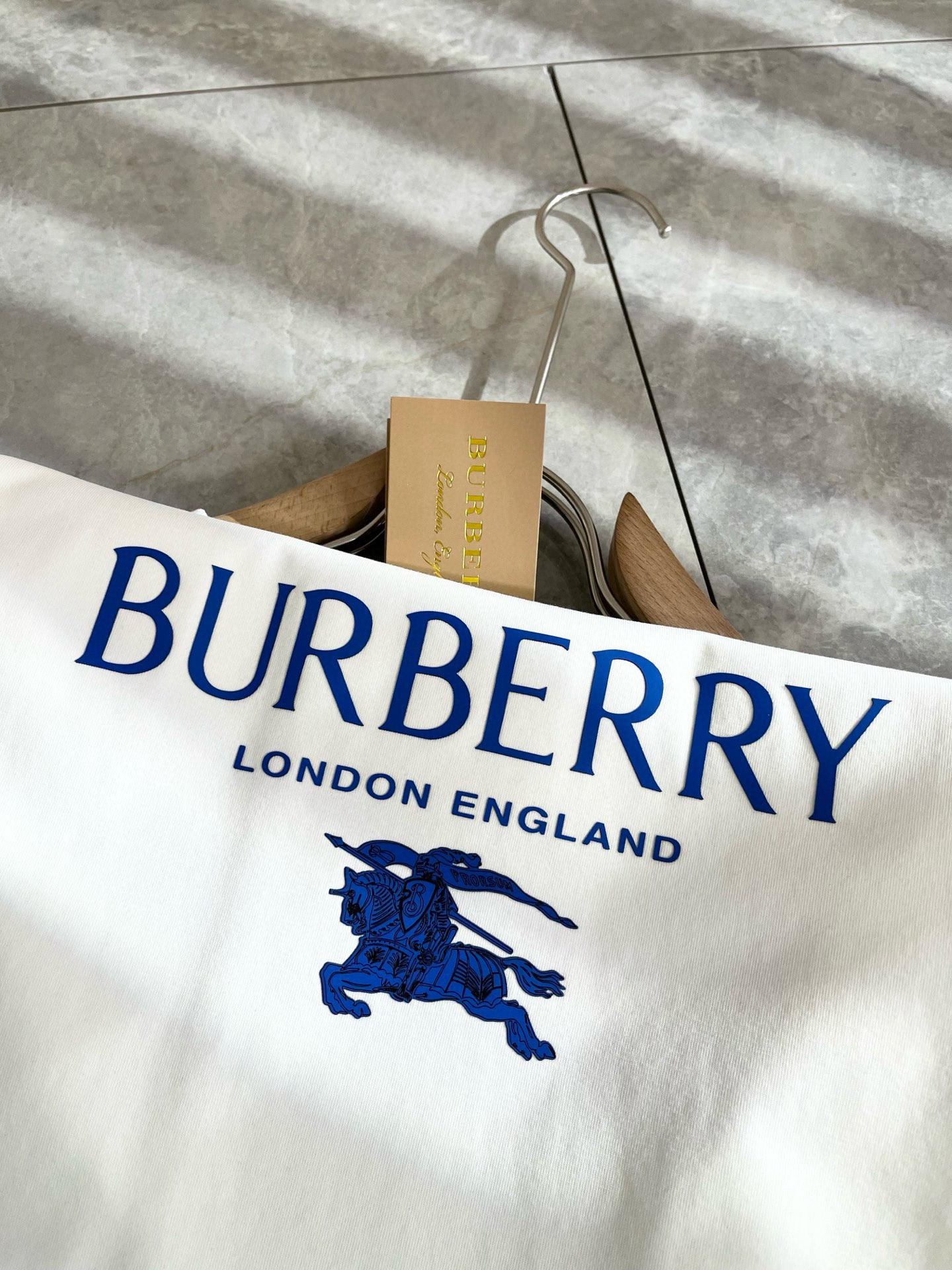 BURBER*Y巴*莉2026春夏新品男女同款👫短袖T恤，重磅来袭，最近比较火热的环保纯棉面料制作而成，