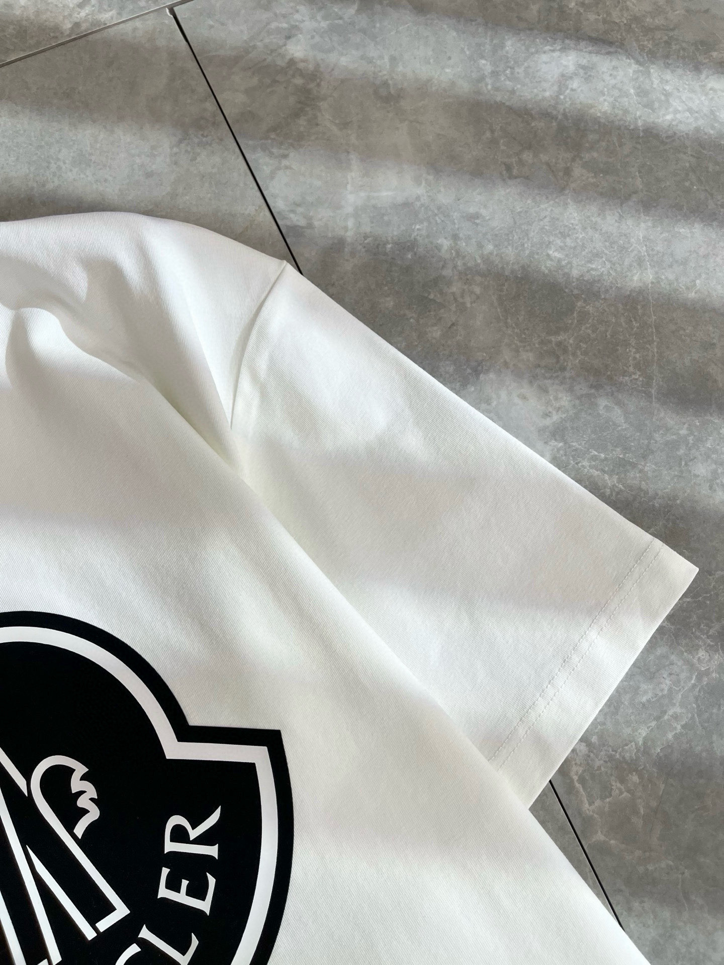 Moncler蒙家 2026春夏最新男女同款👫贸易订单短袖T恤，全品相！！网红款！采用logo图案压胶设