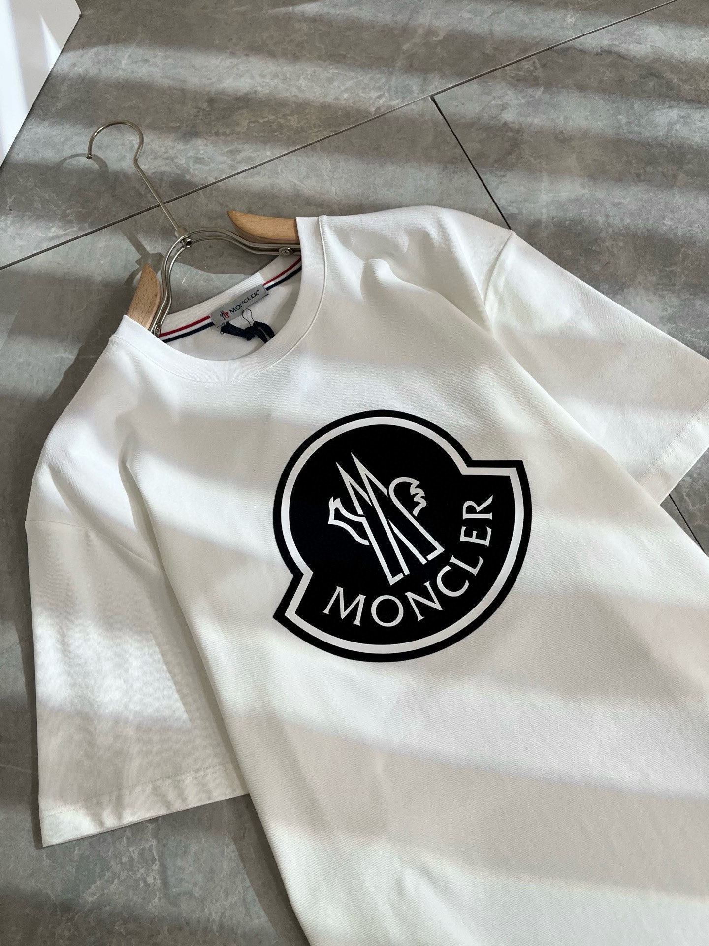 Moncler蒙家 2026春夏最新男女同款👫贸易订单短袖T恤，全品相！！网红款！采用logo图案压胶设