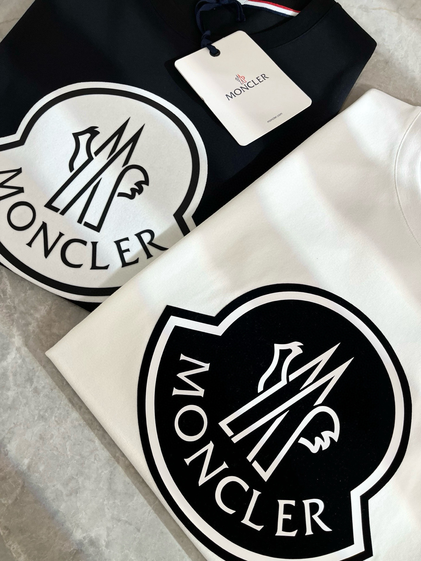 Moncler蒙家 2026春夏最新男女同款👫贸易订单短袖T恤，全品相！！网红款！采用logo图案压胶设
