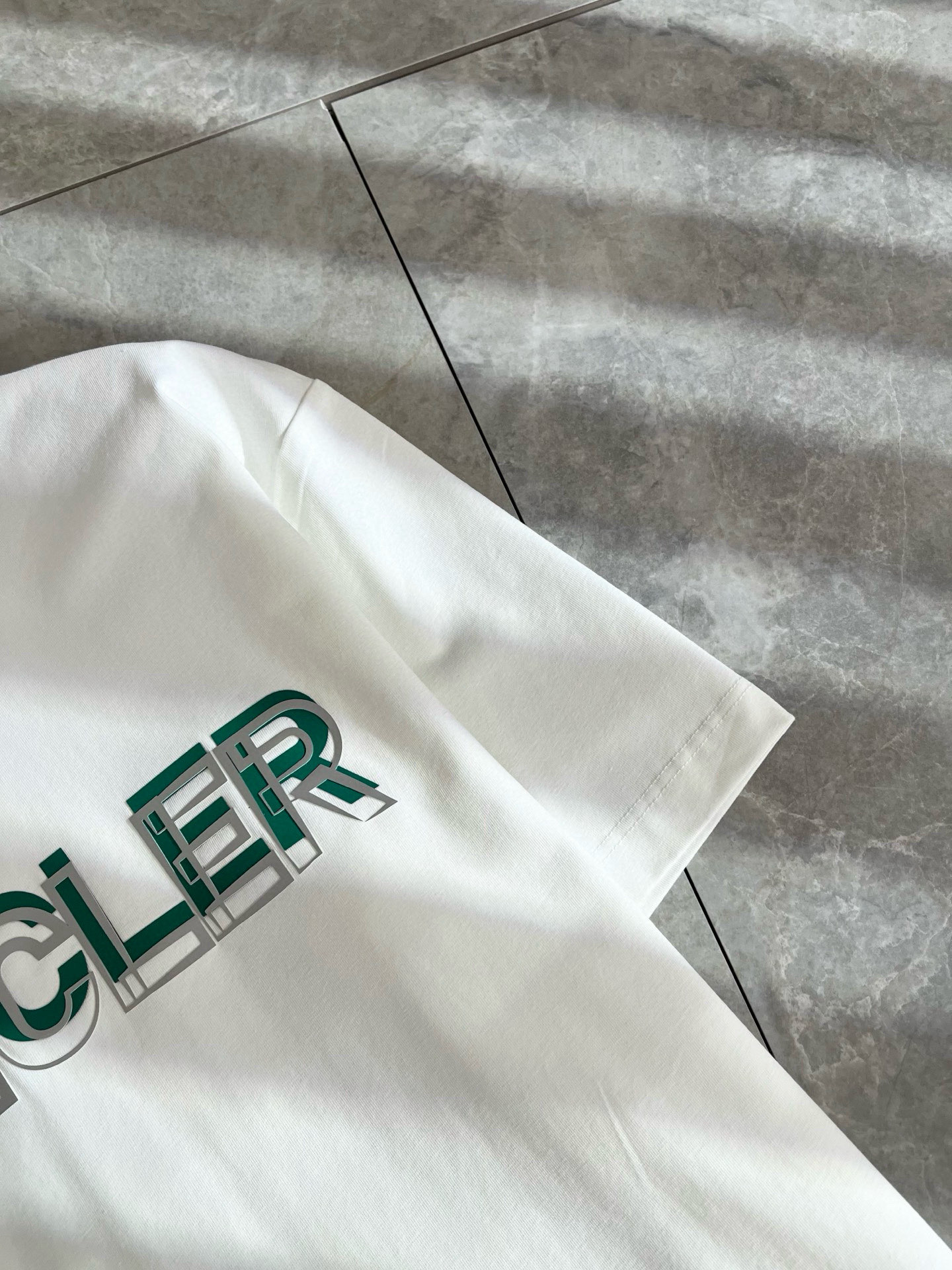 Moncler蒙家 2026春夏最新男女同款👫贸易订单短袖T恤，全品相！！网红款！采用logo图案压胶设