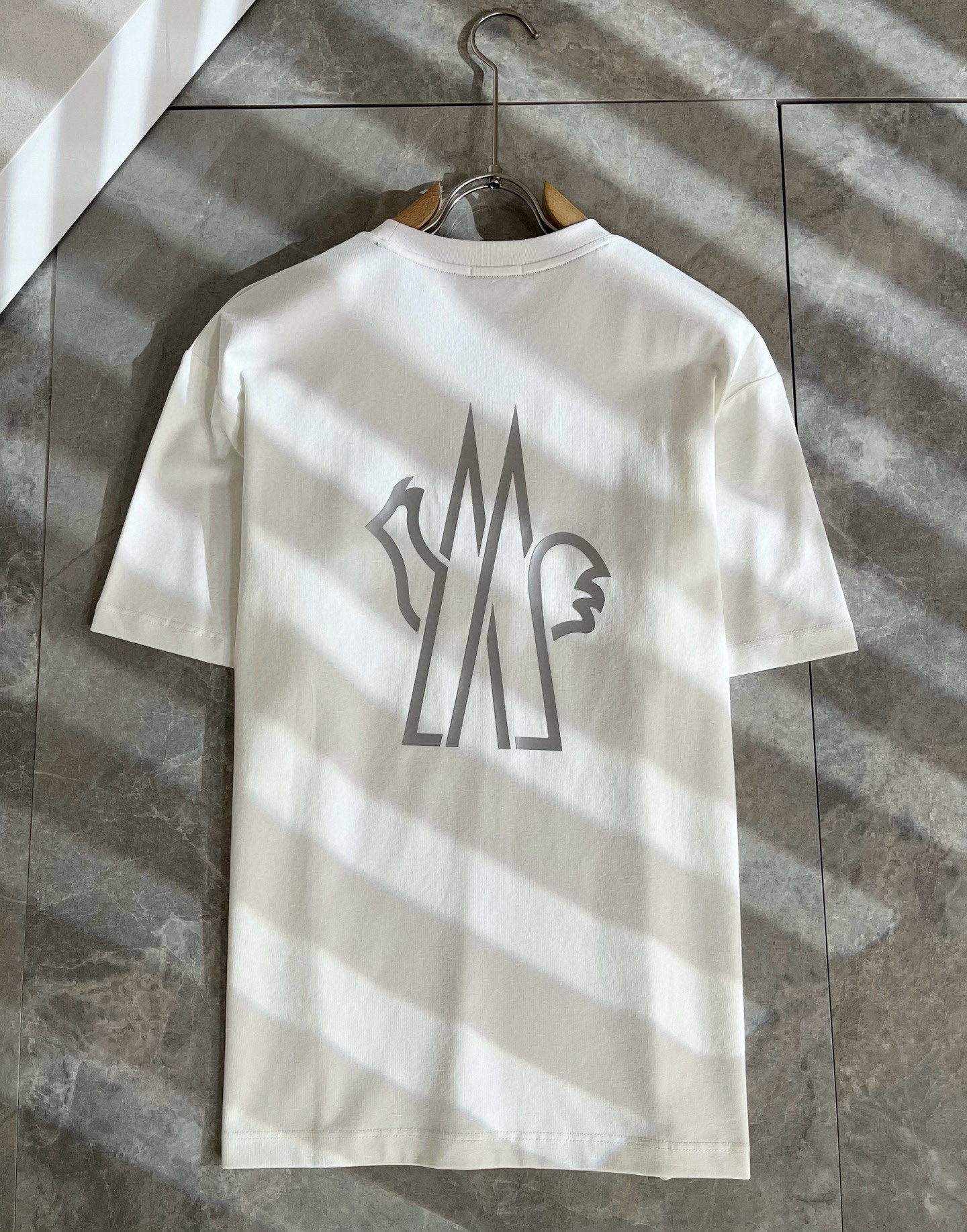 Moncler蒙家 2026春夏最新男女同款👫贸易订单短袖T恤，全品相！！网红款！采用logo图案压胶设