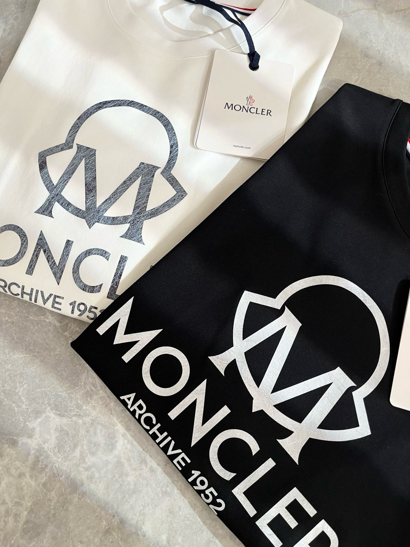 Moncler蒙家 2026春夏最新男女同款👫贸易订单短袖T恤，全品相！！网红款！采用logo图案压胶设