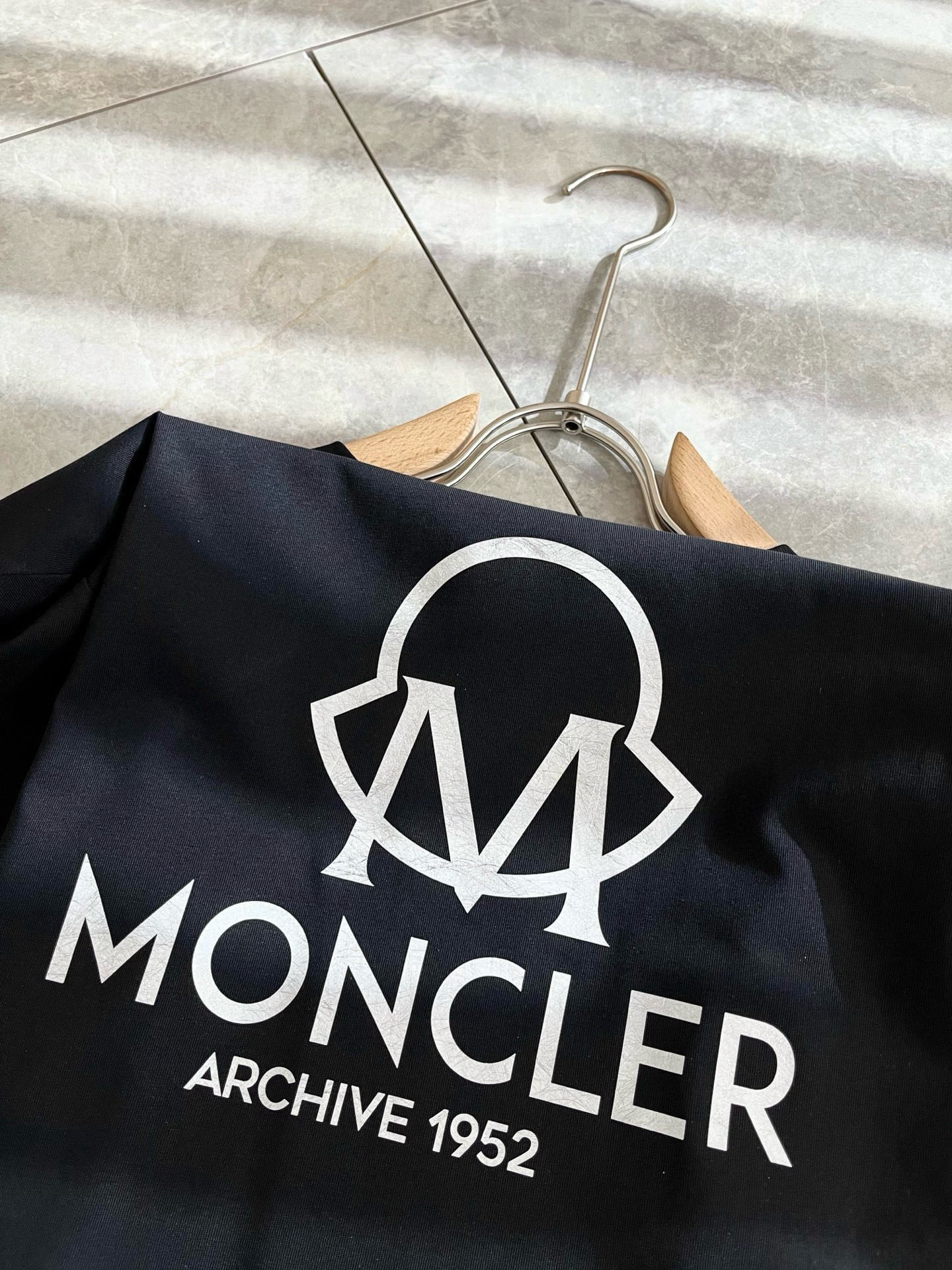 Moncler蒙家 2026春夏最新男女同款👫贸易订单短袖T恤，全品相！！网红款！采用logo图案压胶设