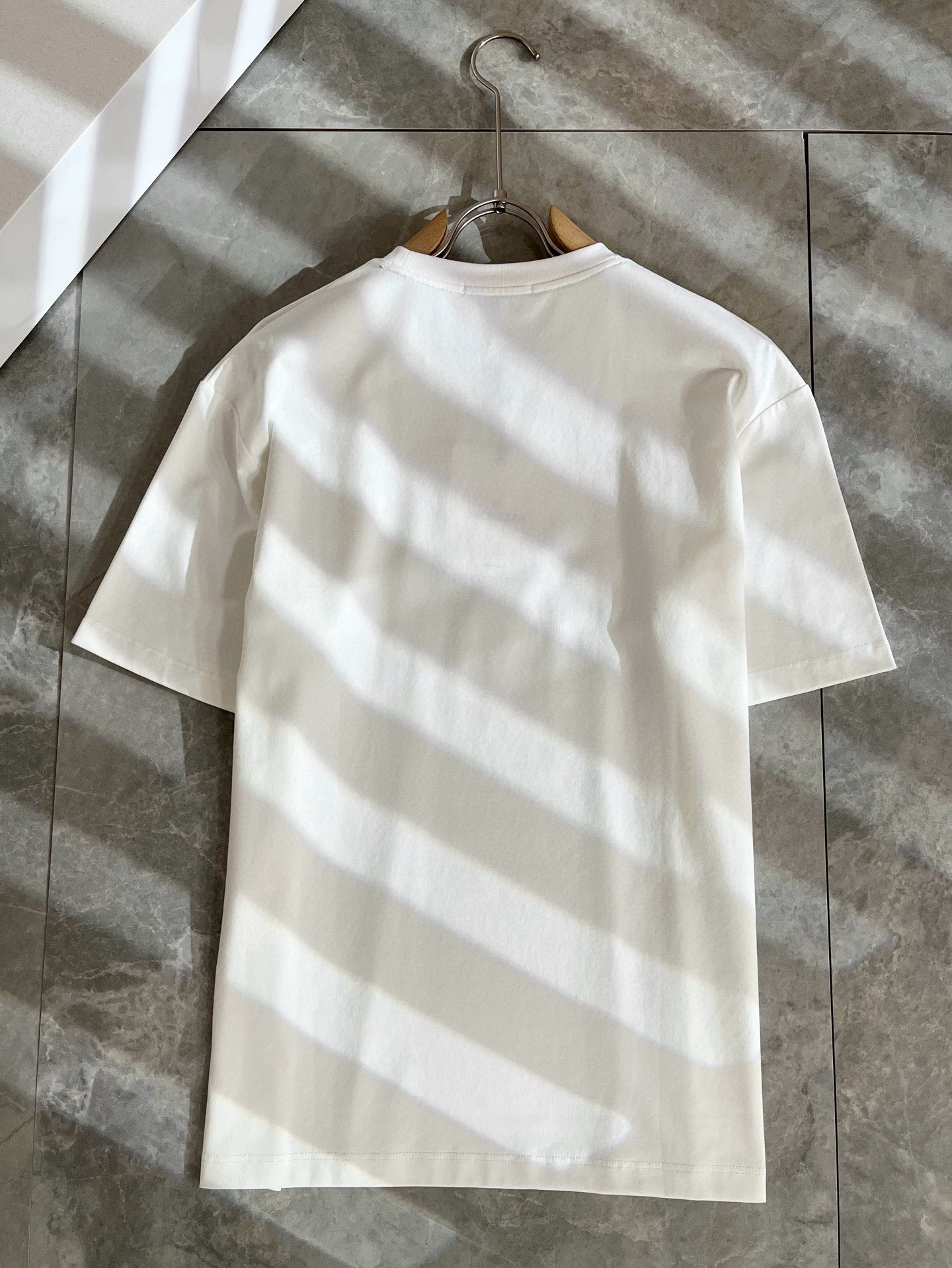 Moncler蒙家 2026春夏最新男女同款👫贸易订单短袖T恤，全品相！！网红款！采用logo图案压胶设