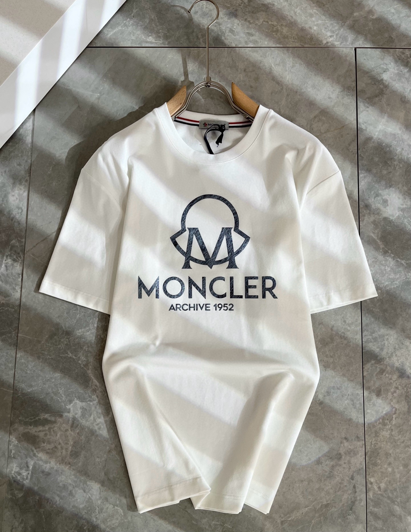 Moncler蒙家 2026春夏最新男女同款👫贸易订单短袖T恤，全品相！！网红款！采用logo图案压胶设