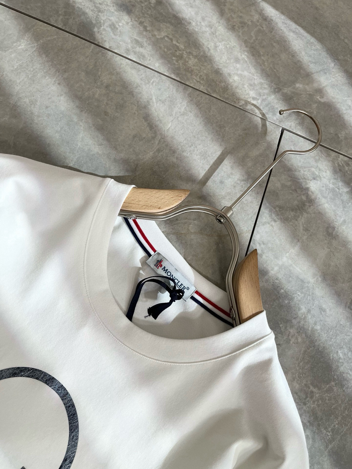 Moncler蒙家 2026春夏最新男女同款👫贸易订单短袖T恤，全品相！！网红款！采用logo图案压胶设