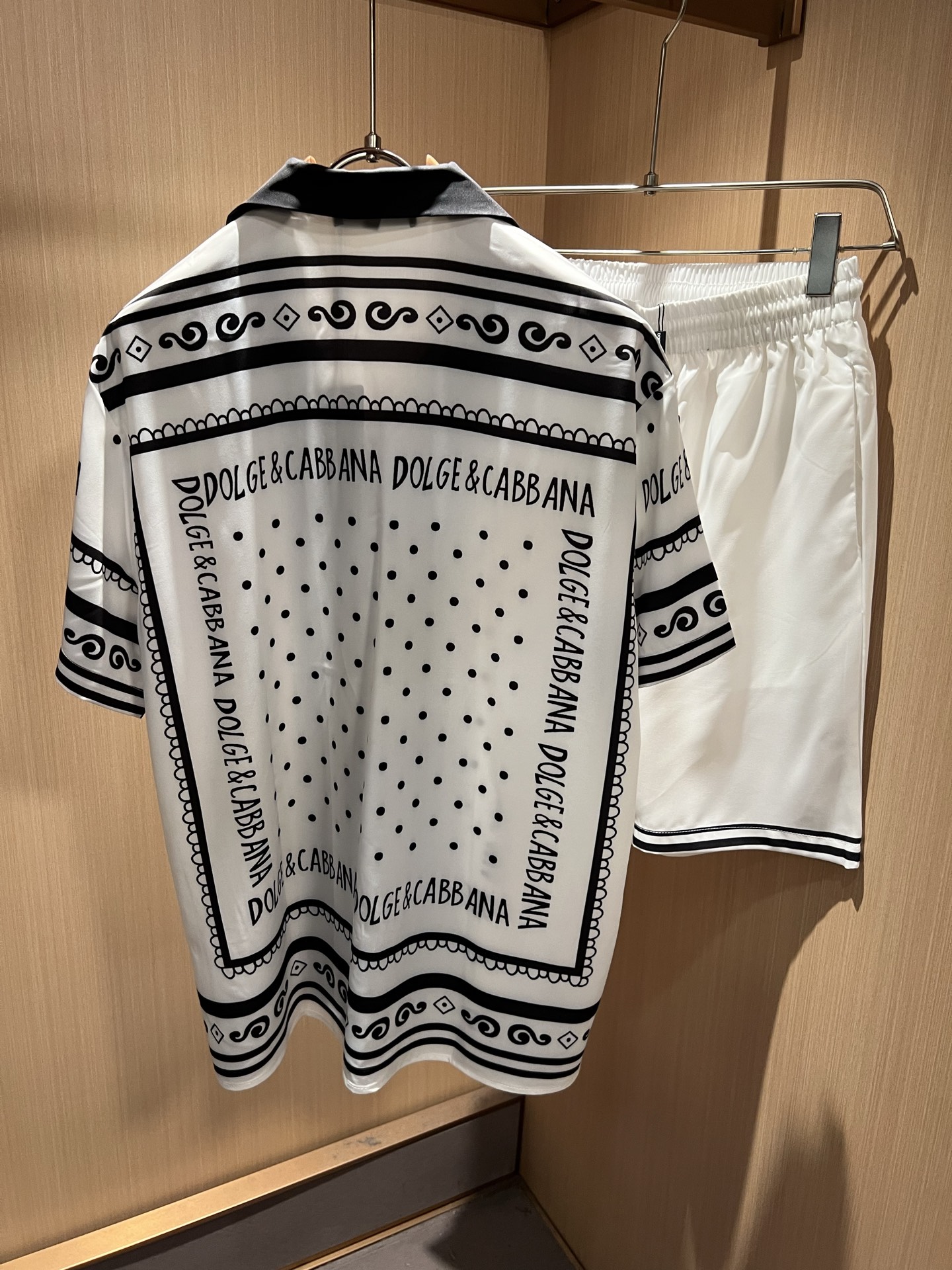 Dolce&Gabba*a 杜嘉*纳2026春夏新款男女同款👫睡衣套装，专柜同步发售！定制专属丝绸棉面料