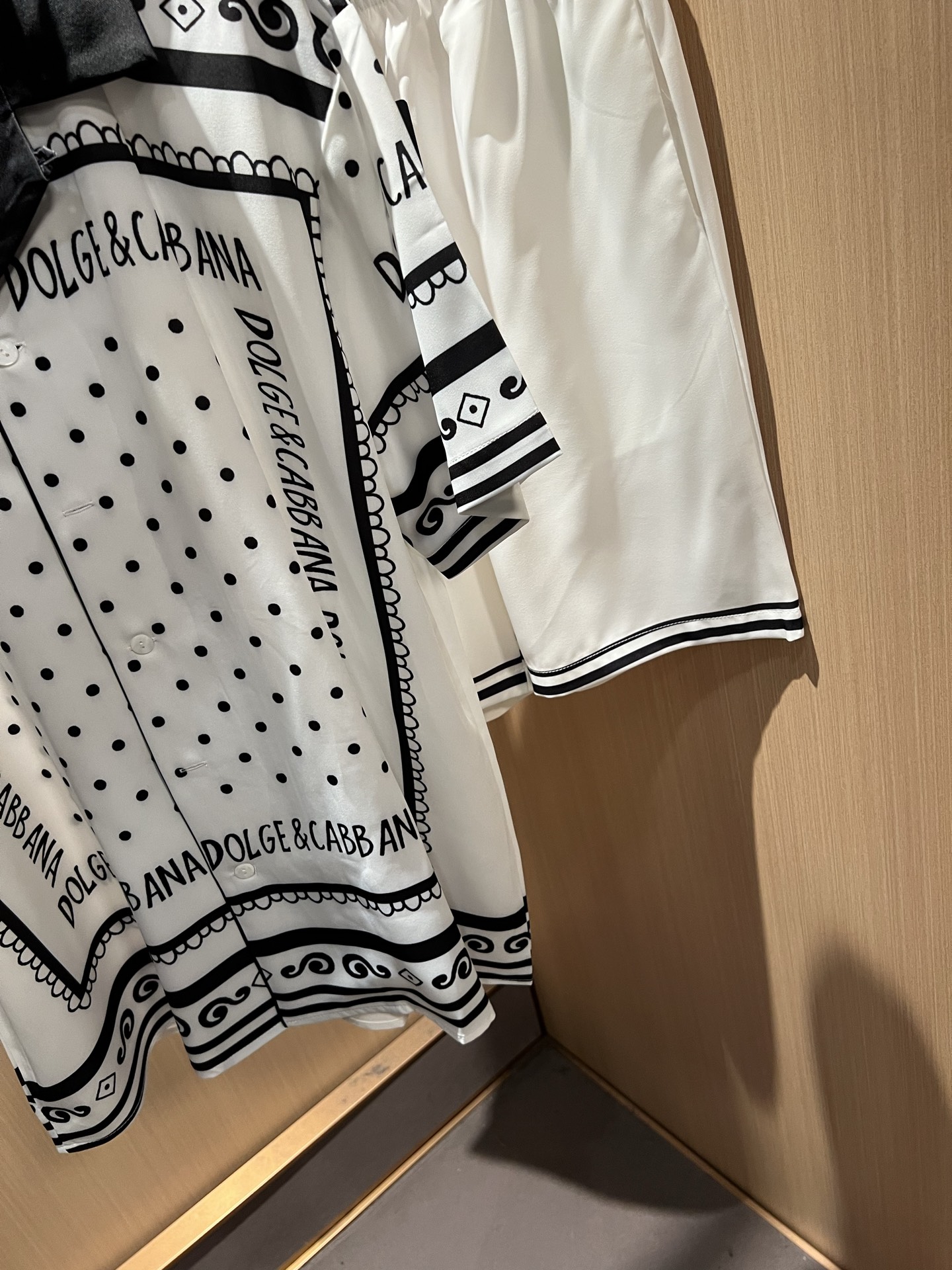 Dolce&Gabba*a 杜嘉*纳2026春夏新款男女同款👫睡衣套装，专柜同步发售！定制专属丝绸棉面料