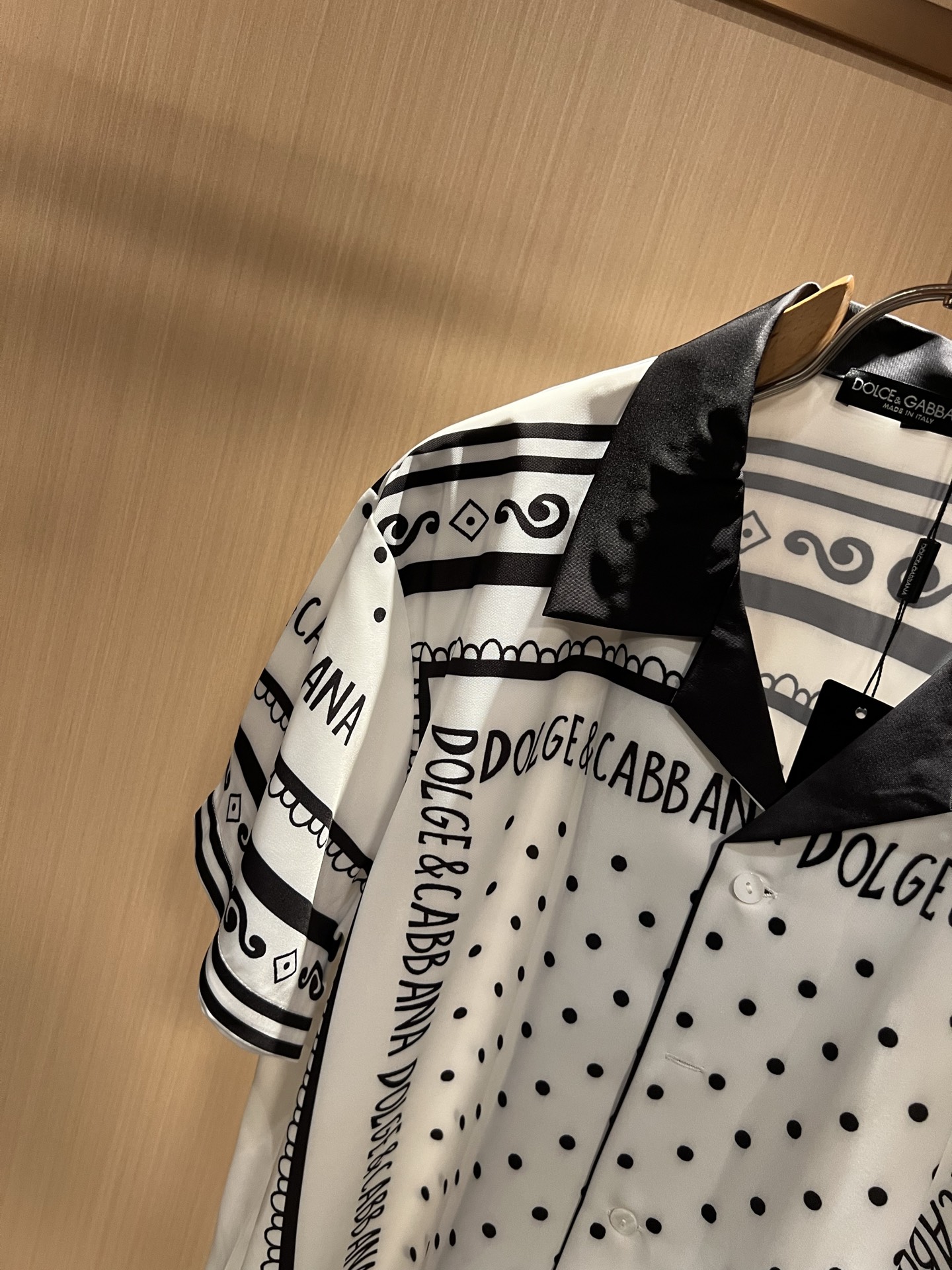 Dolce&Gabba*a 杜嘉*纳2026春夏新款男女同款👫睡衣套装，专柜同步发售！定制专属丝绸棉面料