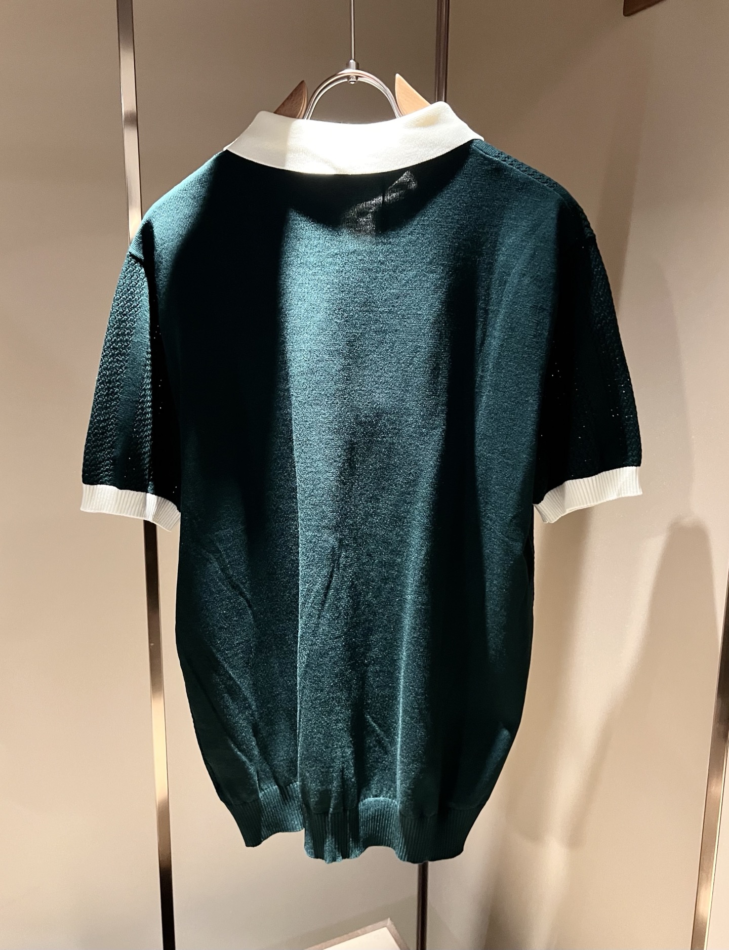 Bur*erry 巴*莉 2026春夏新款男士顶级翻领针织短袖T恤，品牌最新设计元素！既不单调也不复杂,