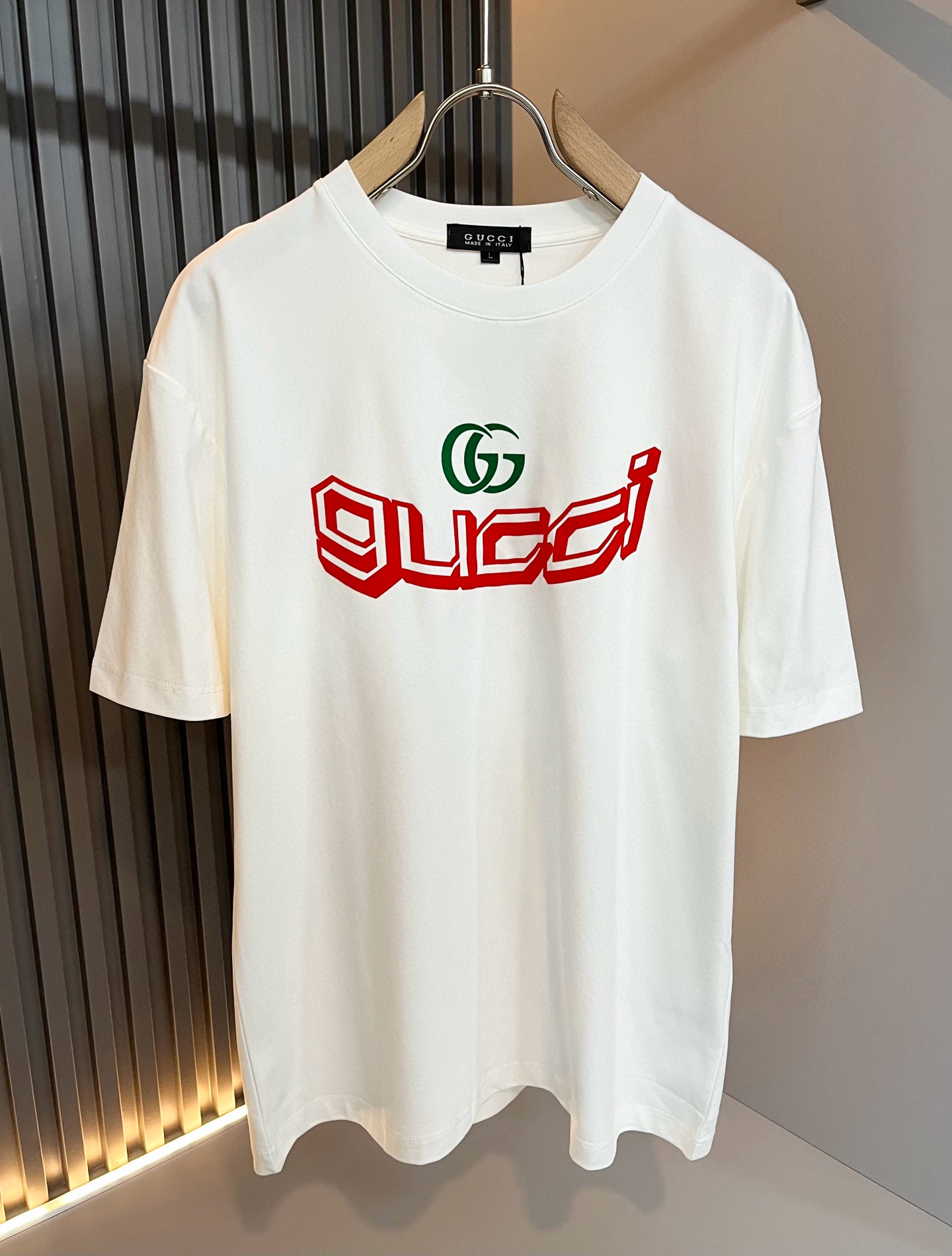 Gucc*古家 2026春夏新款男女同情侣款👫休闲宽松棉质圆领短袖T恤衫！贸易公司渠道稀出，同步官网发售