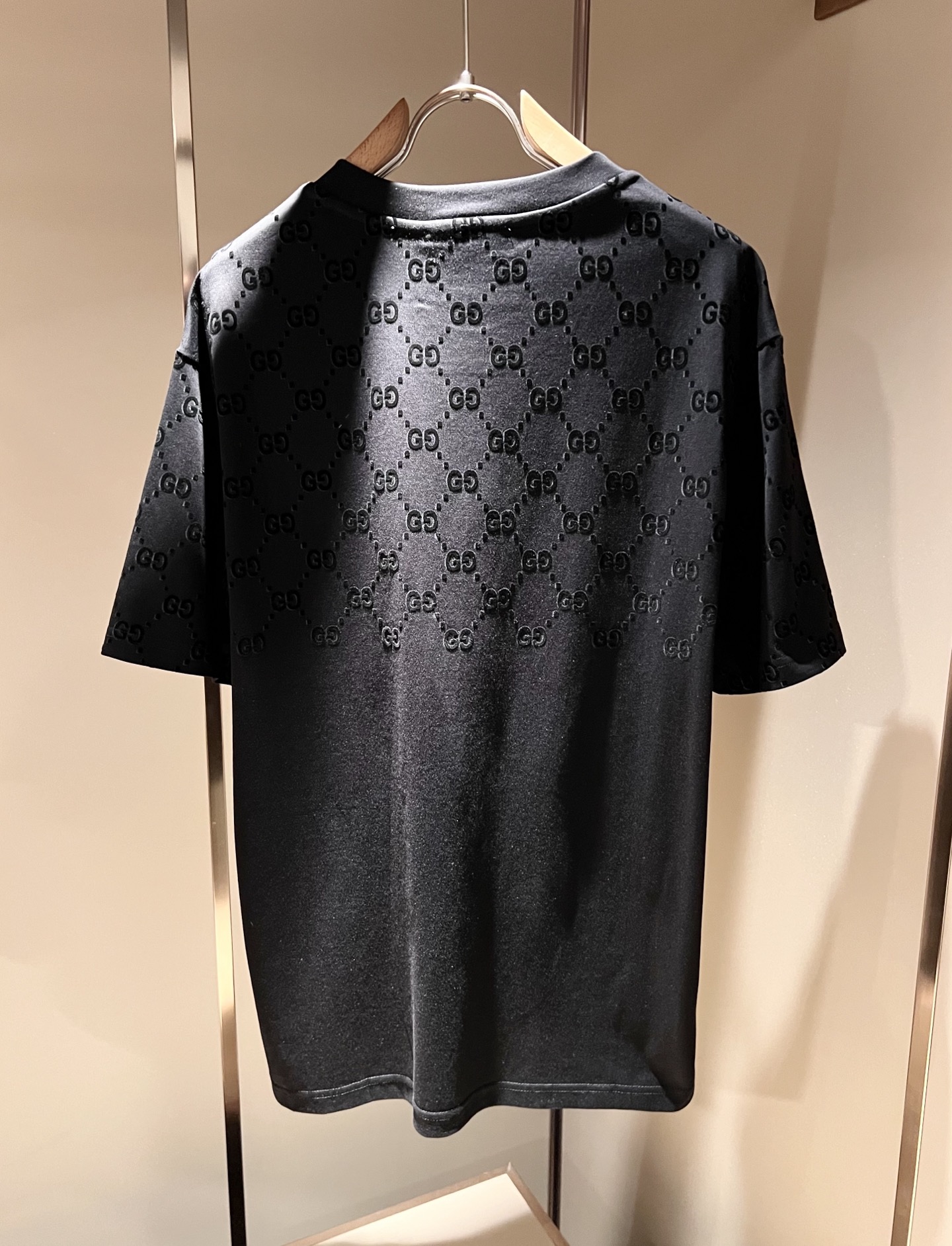 Gucc*古家 2026春夏新款男女同情侣款👫休闲宽松棉质圆领短袖T恤衫！贸易公司渠道稀出，同步官网发售