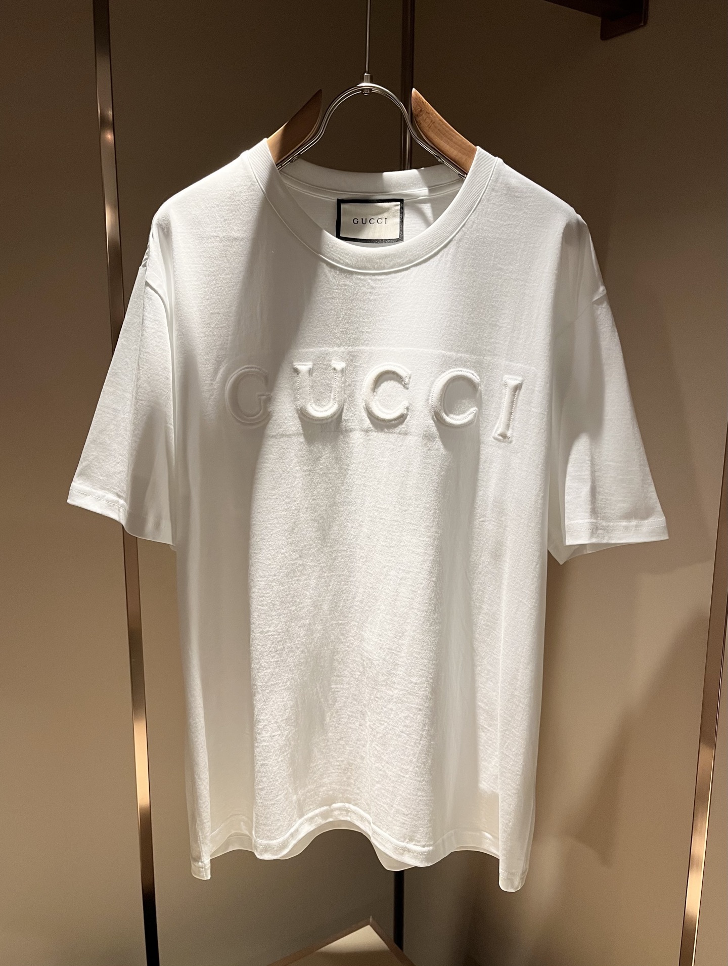 Gucc*古家 2026春夏新款男女同情侣款👫休闲宽松棉质圆领短袖T恤衫！贸易公司渠道稀出，同步官网发售