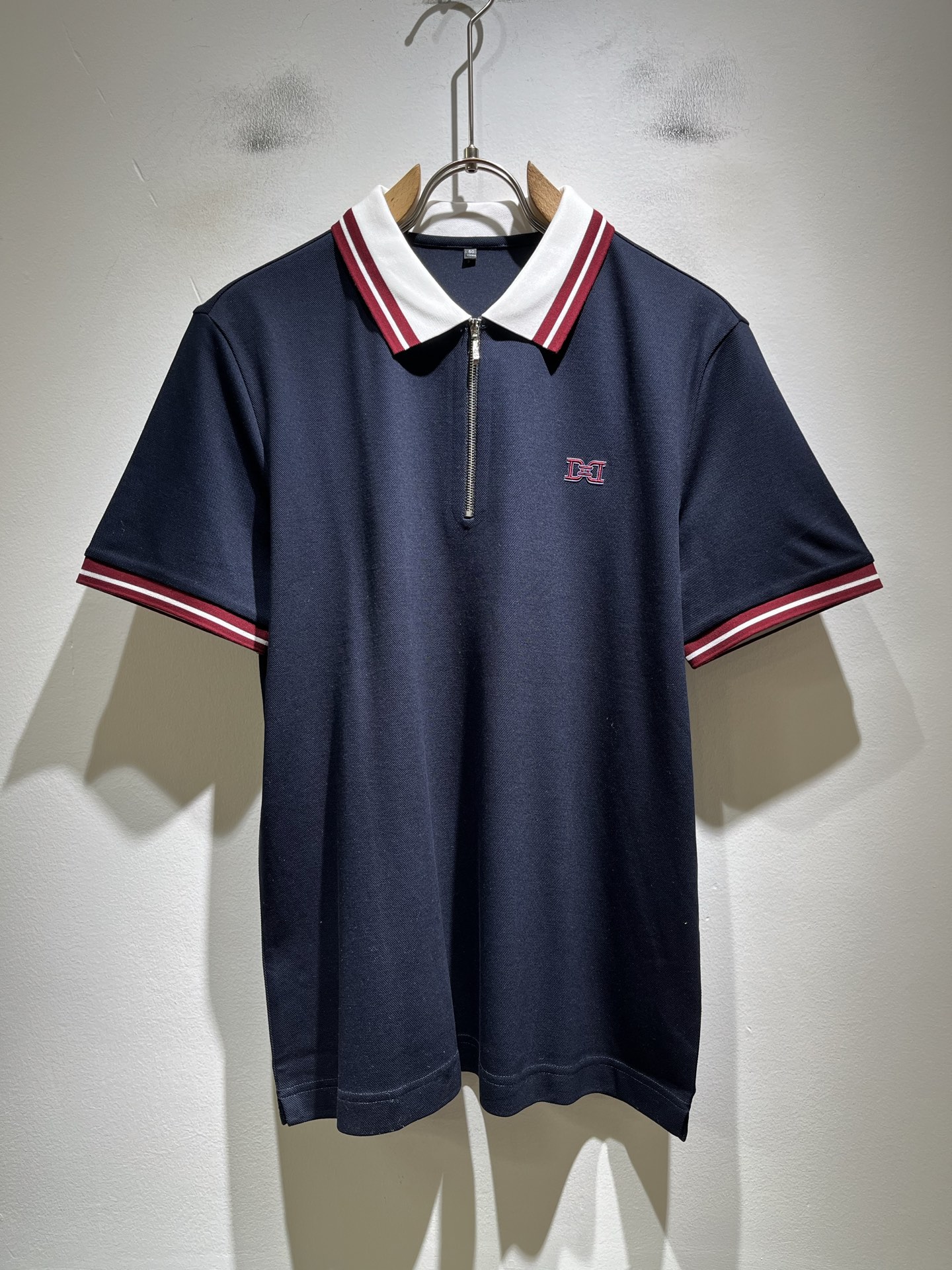 BALLY巴利 2026春夏新款男士休闲Polo衫，走秀图案时尚休闲短袖Polo衫！胸前logo图案压胶