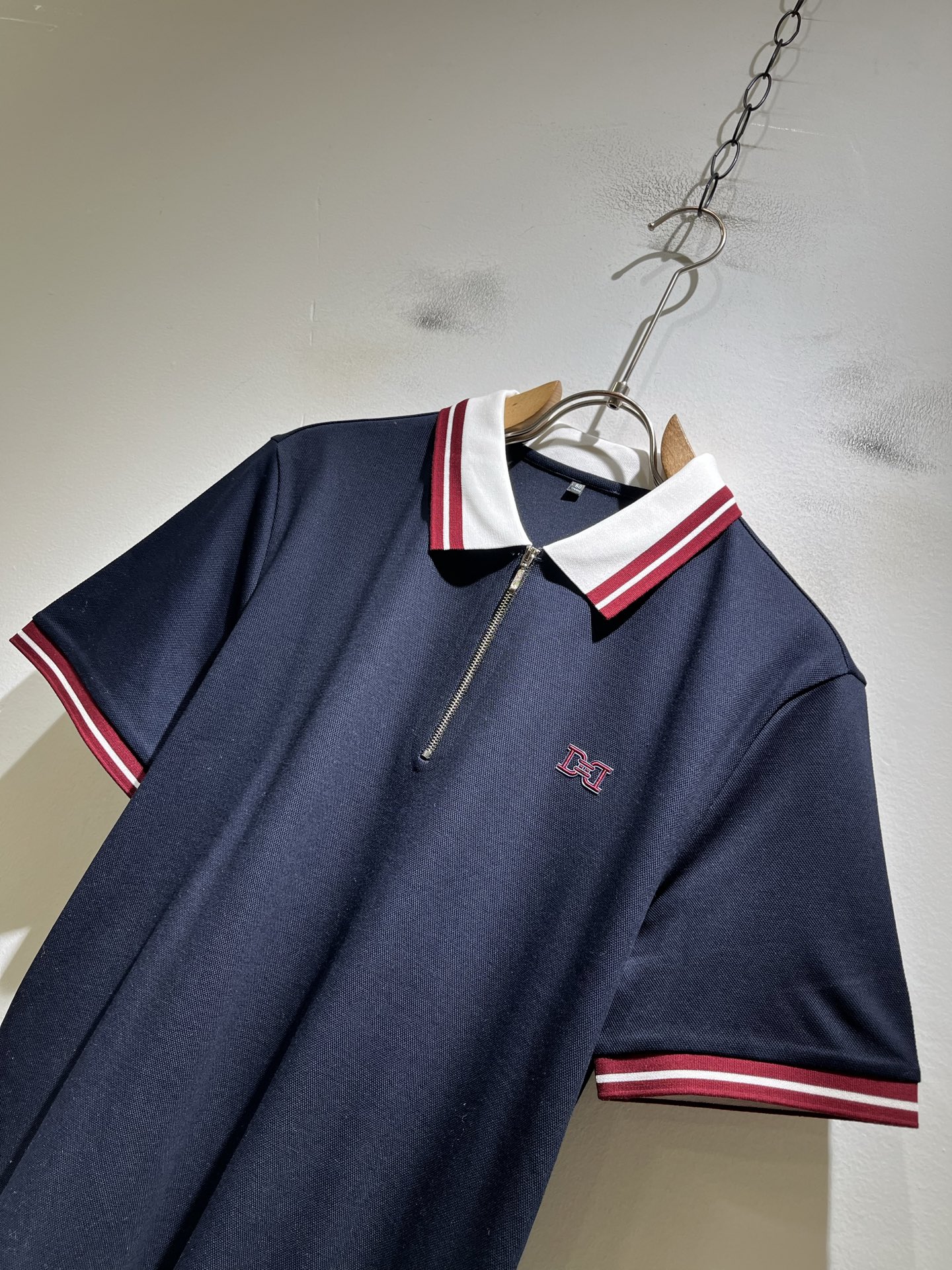 BALLY巴利 2026春夏新款男士休闲Polo衫，走秀图案时尚休闲短袖Polo衫！胸前logo图案压胶