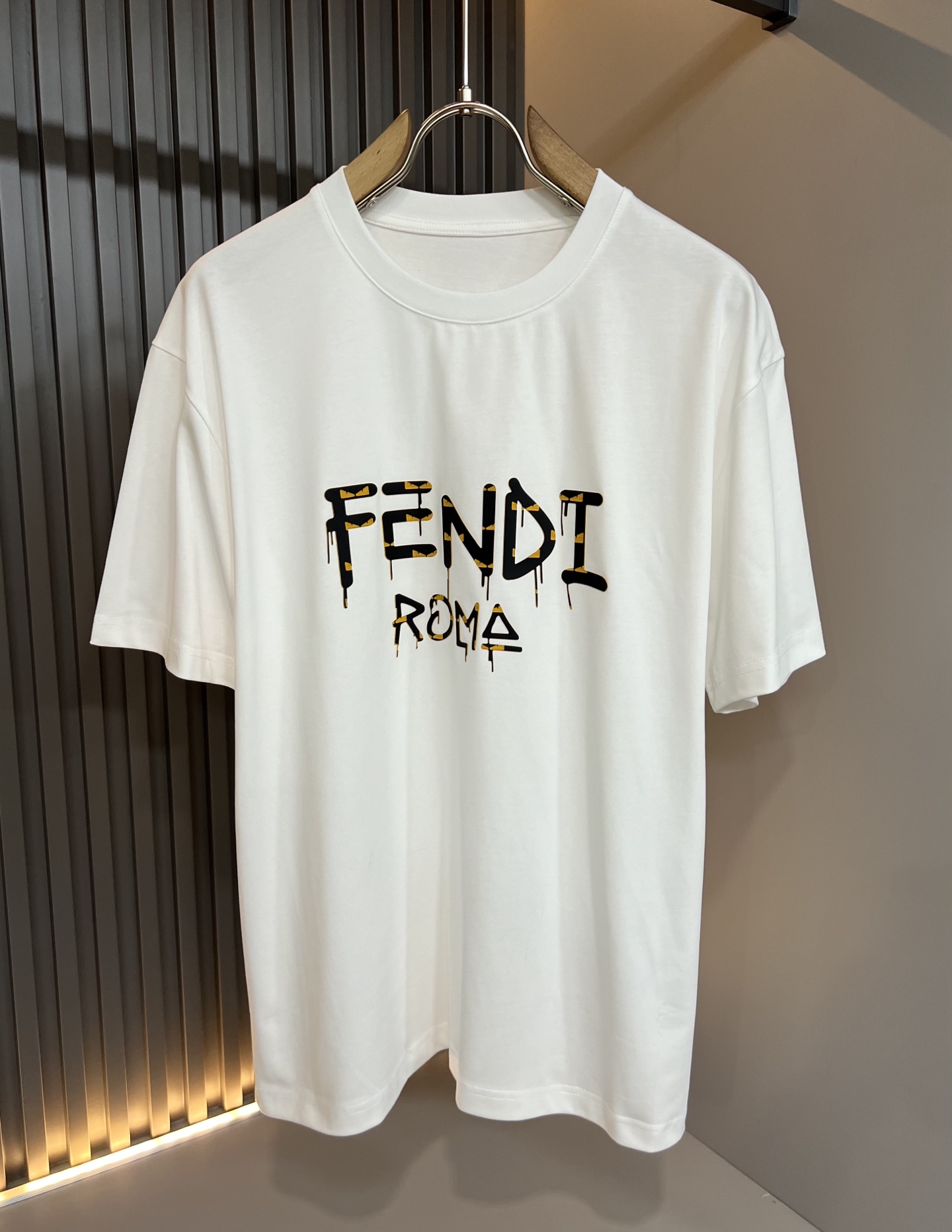 FEN*I 芬*迪2026春夏新款FD家族FF男女同款👫短袖T恤，男女同款👫百搭极简短袖。意大利原厂订单