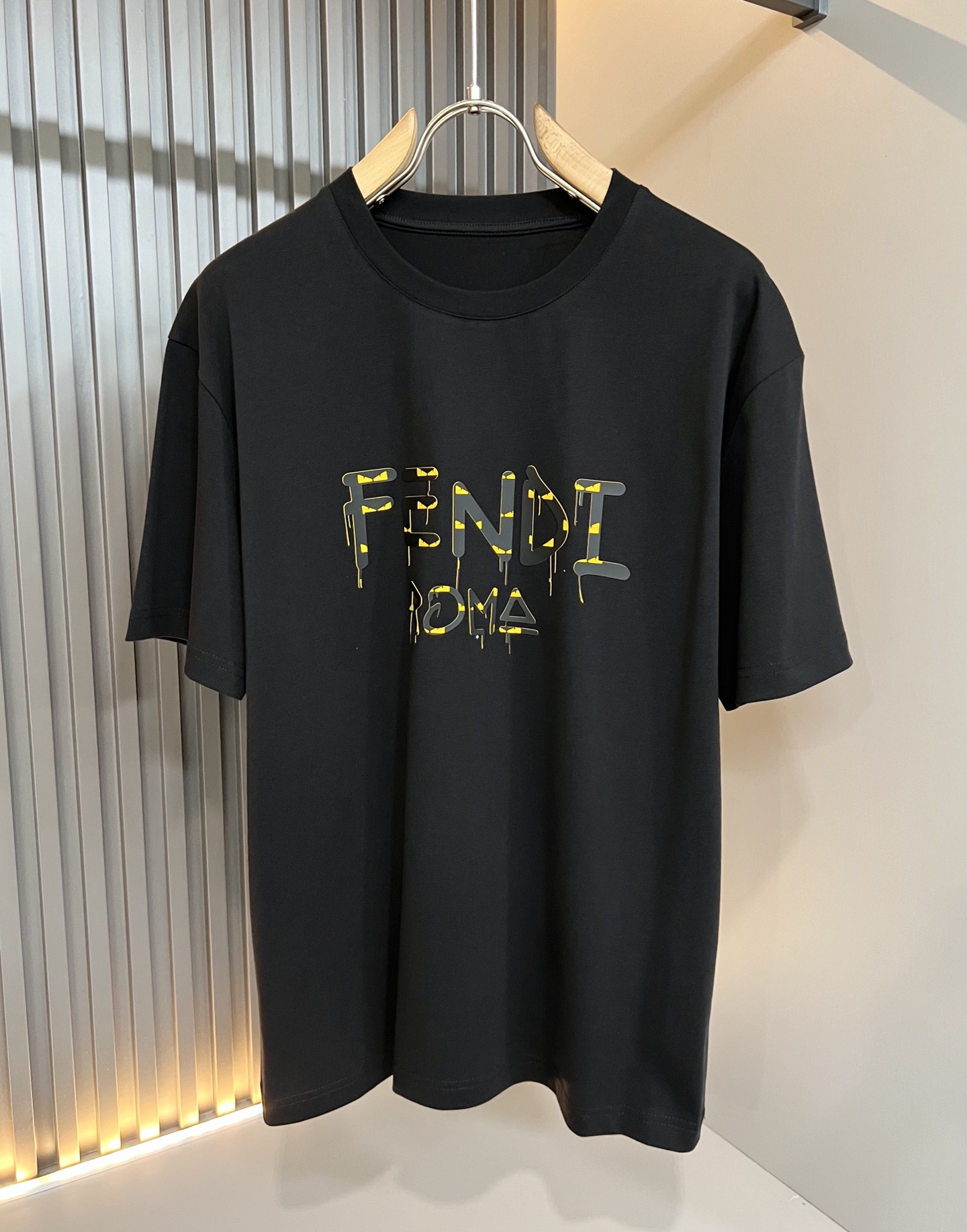 FEN*I 芬*迪2026春夏新款FD家族FF男女同款👫短袖T恤，男女同款👫百搭极简短袖。意大利原厂订单