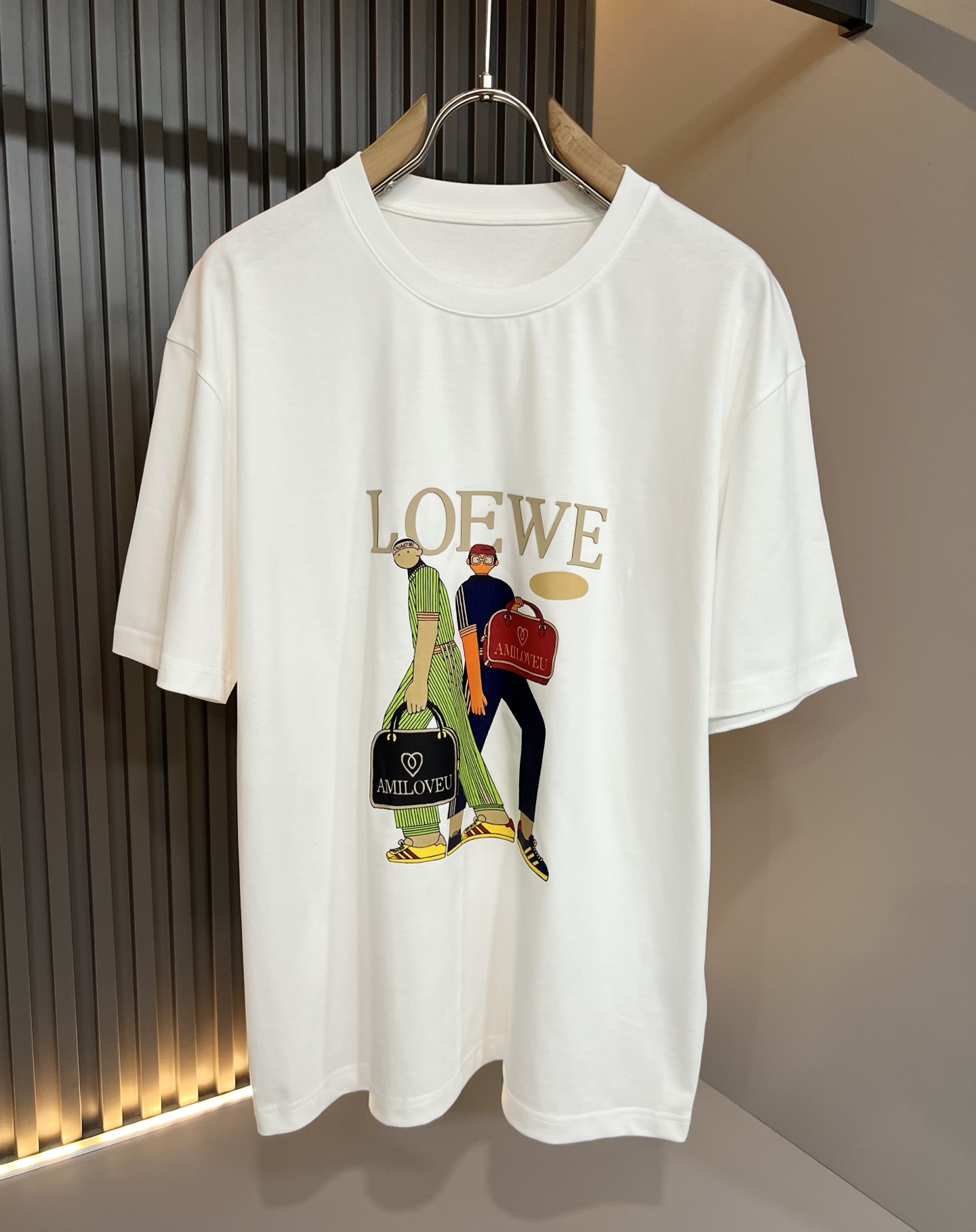 LOE*WE罗*威 2026春夏新款男女同款👫短袖T恤，意大利原厂订单渠道，极具个性高级风，标志logo