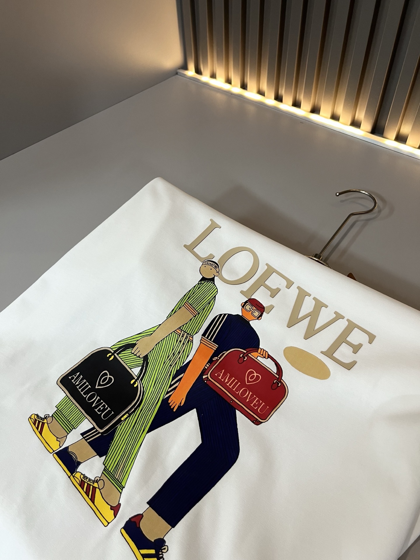 LOE*WE罗*威 2026春夏新款男女同款👫短袖T恤，意大利原厂订单渠道，极具个性高级风，标志logo