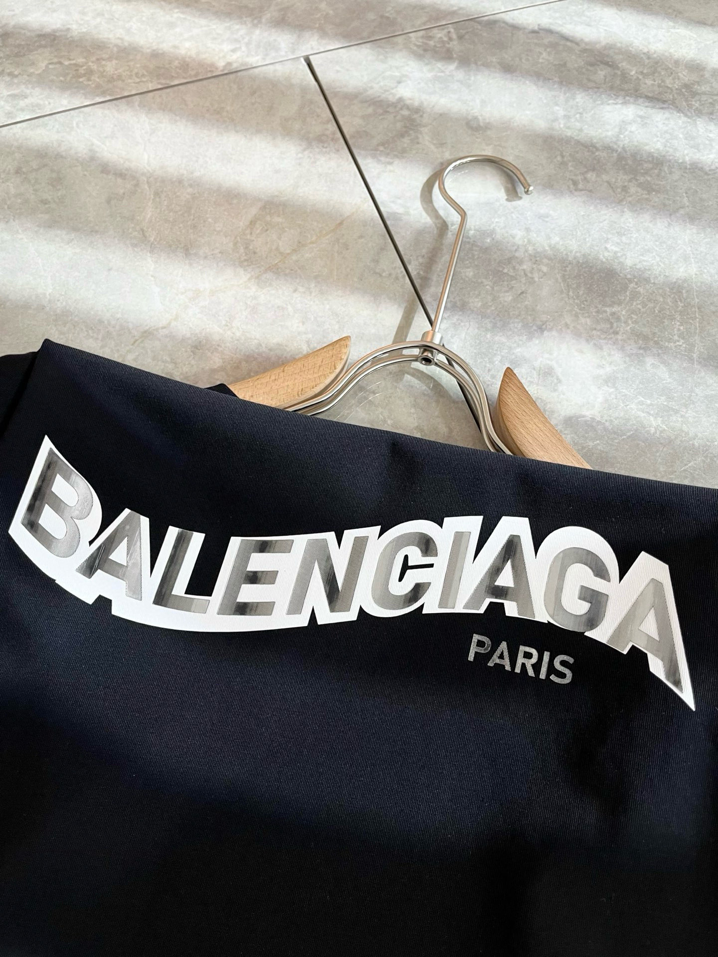 BALENCIA*巴黎*家 2026春夏新款男女同情侣款👫休闲宽松棉质圆领短袖T恤衫！贸易公司渠道稀出，