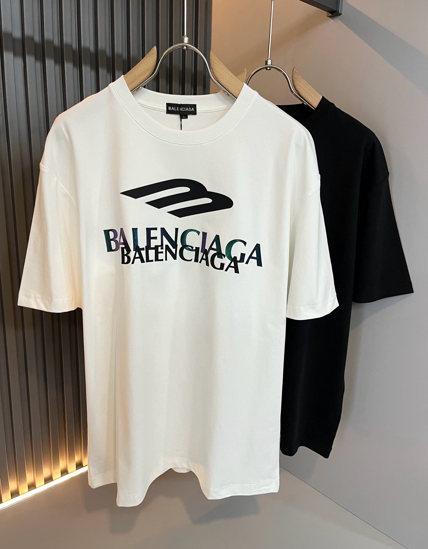 BALENCIA*巴黎*家 2026春夏新款男女同情侣款👫休闲宽松棉质圆领短袖T恤衫！贸易公司渠道稀出，