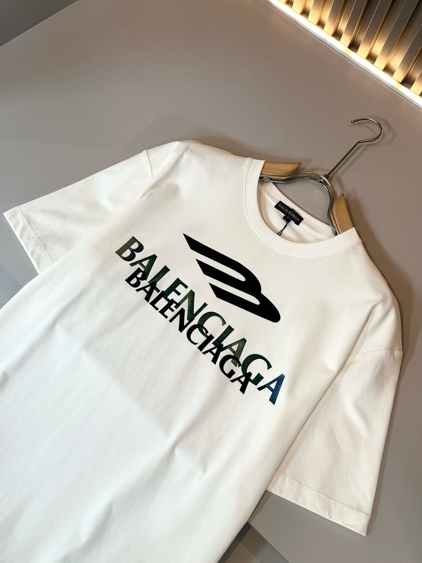 BALENCIA*巴黎*家 2026春夏新款男女同情侣款👫休闲宽松棉质圆领短袖T恤衫！贸易公司渠道稀出，