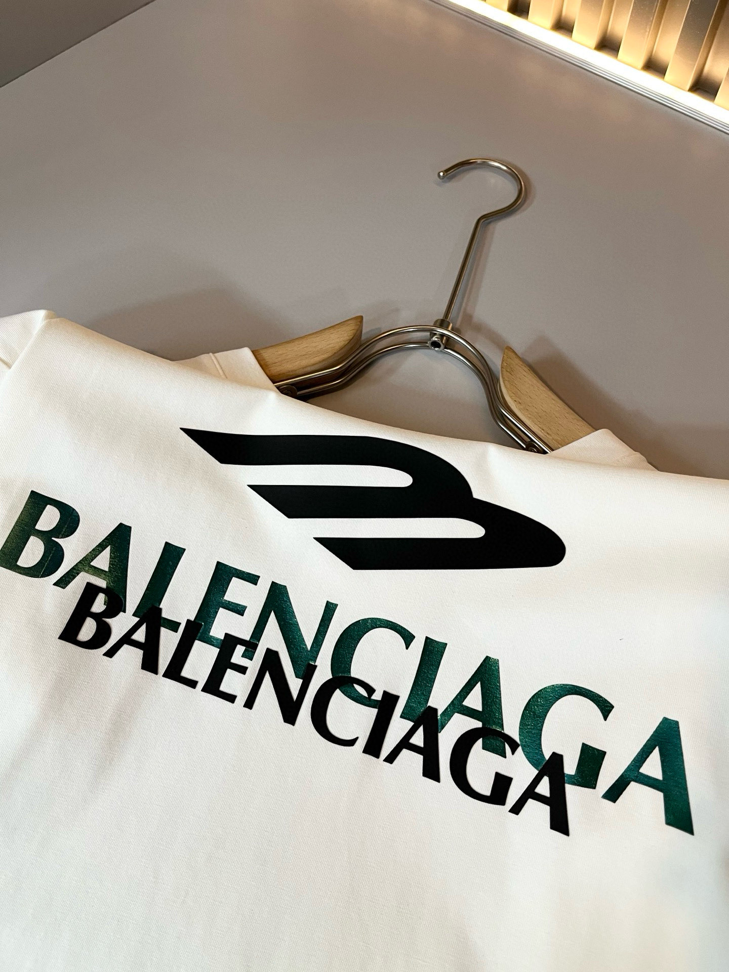 BALENCIA*巴黎*家 2026春夏新款男女同情侣款👫休闲宽松棉质圆领短袖T恤衫！贸易公司渠道稀出，