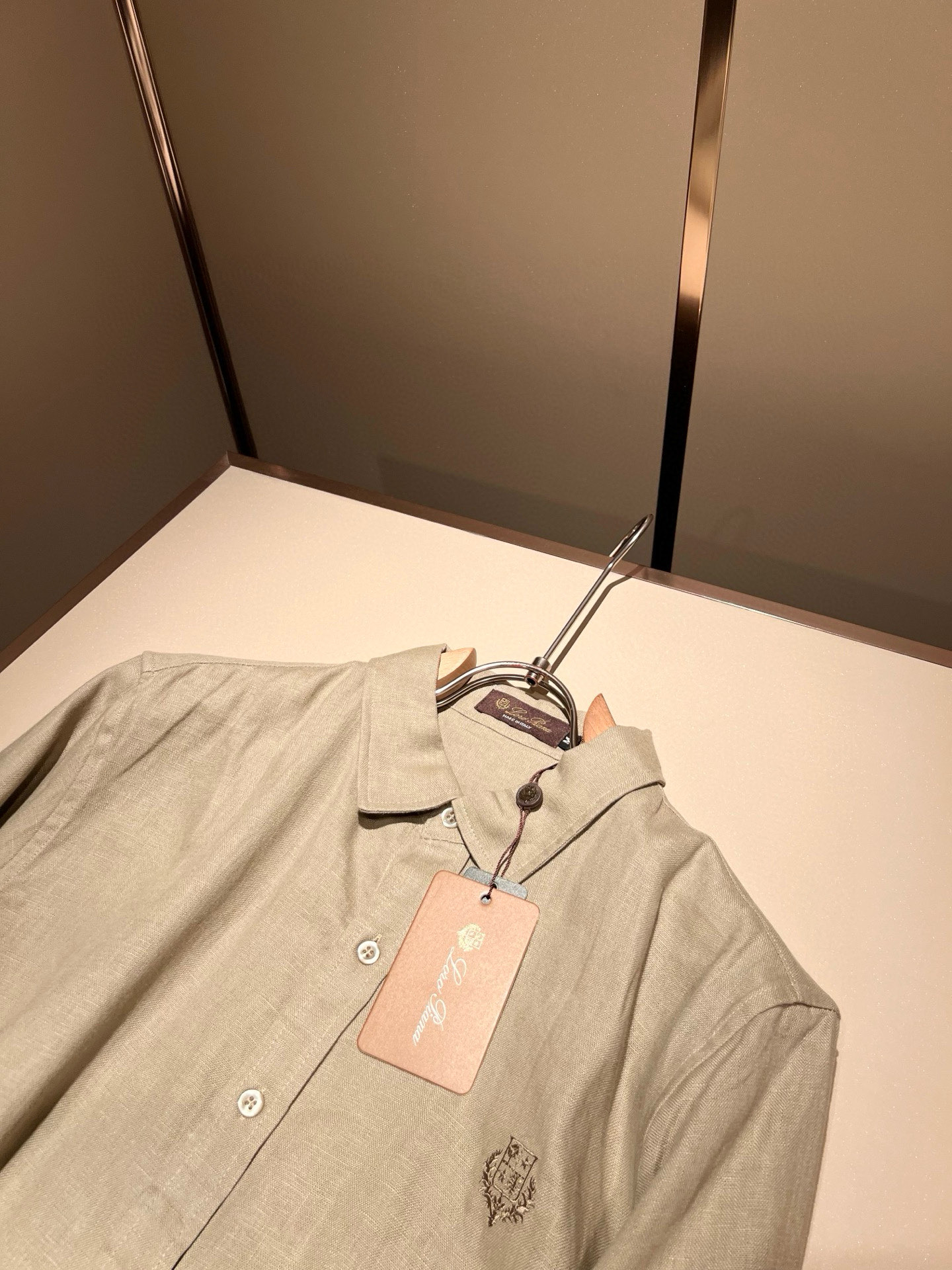 loro Piana诺悠翩雅 2026春夏男士套装，最新的贸易订单全品相！！网红款！上身舒适透气，不僵硬