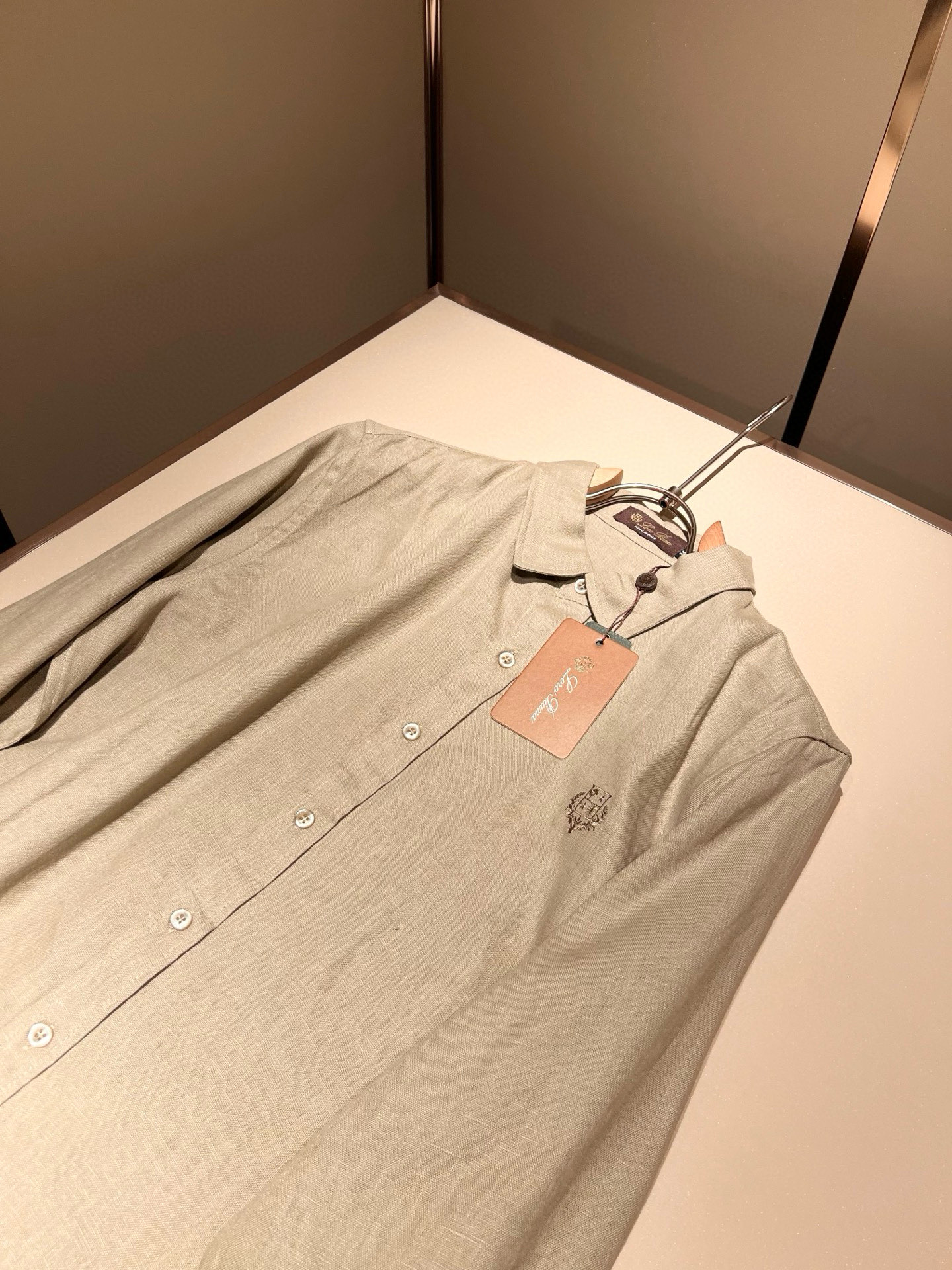 loro Piana诺悠翩雅 2026春夏男士套装，最新的贸易订单全品相！！网红款！上身舒适透气，不僵硬