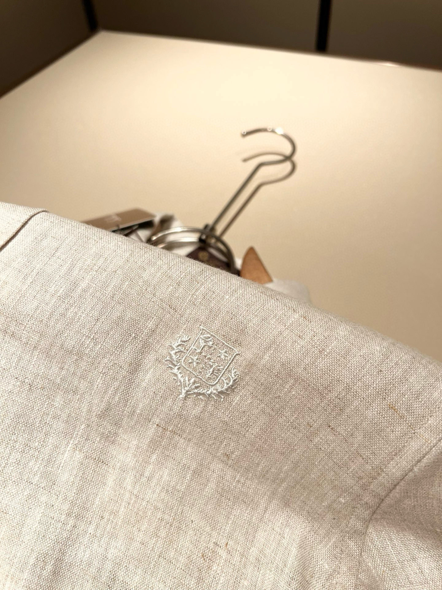 loro Piana诺悠翩雅 2026春夏男士套装，最新的贸易订单全品相！！网红款！上身舒适透气，不僵硬