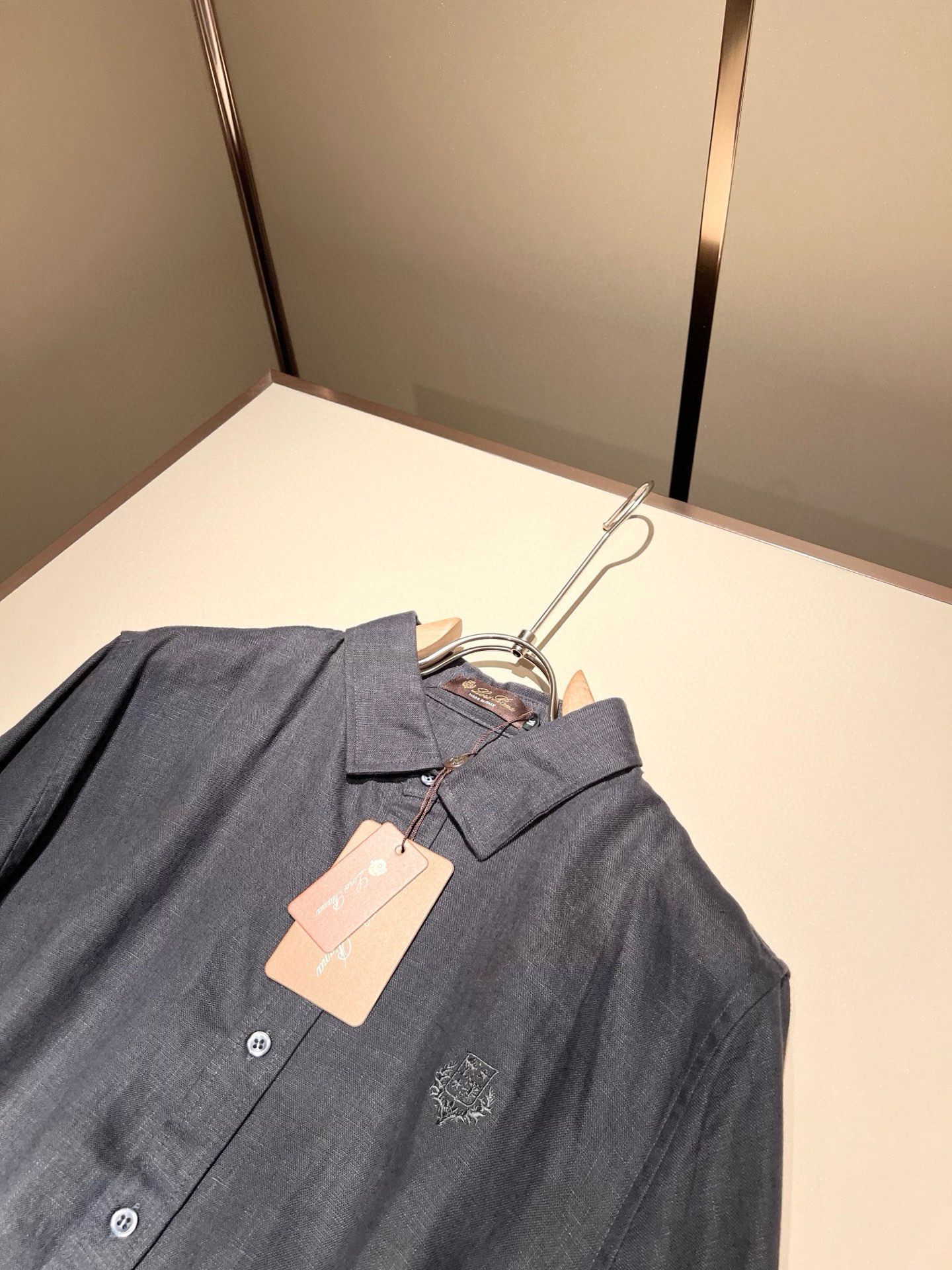 loro Piana诺悠翩雅 2026春夏男士套装，最新的贸易订单全品相！！网红款！上身舒适透气，不僵硬