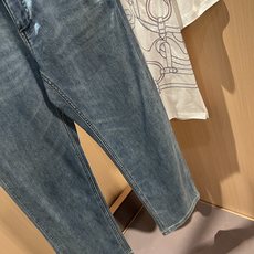 PRA*DA 普拉达 2026春夏新品发售!牛仔高级百搭实用主义不哗众取宠!港澳台地区限定款!!立体裁剪 PRA*DA 普拉达 2026春夏新品发售!牛仔高级百搭实用主义不哗众取宠!港澳台地区限定款!!立体裁剪