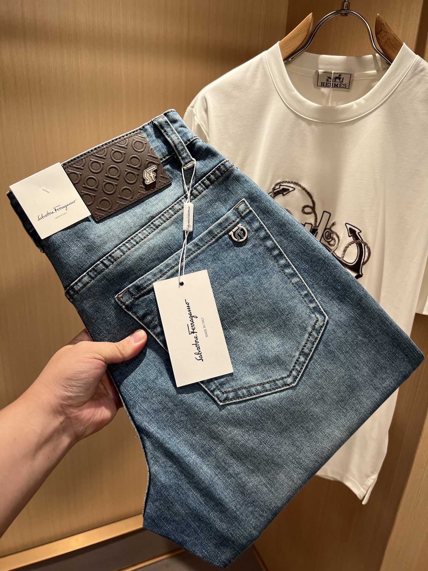 Ferraga*mo菲拉*慕2026春夏新款男款休闲小直筒牛仔裤 原单品质，原单品质高端时尚休闲水洗牛仔