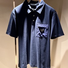 Prad*普*达 2026春夏季新款经典元素短袖Polo衫,经典大方的款式,可以穿十年都还是流行的那种, Prad*普*达 2026春夏季新款经典元素短袖Polo衫,经典大方的款式,可以穿十年都还是流行的那种,