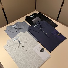 Prad*普*达 2026春夏季新款经典元素短袖Polo衫,经典大方的款式,可以穿十年都还是流行的那种, Prad*普*达 2026春夏季新款经典元素短袖Polo衫,经典大方的款式,可以穿十年都还是流行的那种,