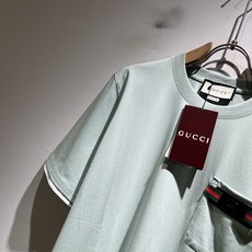 Gucc*古家 2026春夏新款男女同情侣款👫休闲宽松棉质圆领短袖T恤衫!贸易公司渠道稀出,同步官网发售 Gucc*古家 2026春夏新款男女同情侣款👫休闲宽松棉质圆领短袖T恤衫!贸易公司渠道稀出,同步官网发售