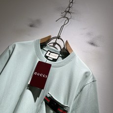 Gucc*古家 2026春夏新款男女同情侣款👫休闲宽松棉质圆领短袖T恤衫!贸易公司渠道稀出,同步官网发售 Gucc*古家 2026春夏新款男女同情侣款👫休闲宽松棉质圆领短袖T恤衫!贸易公司渠道稀出,同步官网发售