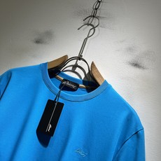 布里奥尼 Brioni 2026春夏男士最新的贸易订单短袖T恤,全品相!!网红款!采用logo图案刺绣设 布里奥尼 Brioni 2026春夏男士最新的贸易订单短袖T恤,全品相!!网红款!采用logo图案刺绣设