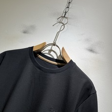 布里奥尼 Brioni 2026春夏男士最新的贸易订单短袖T恤,全品相!!网红款!采用logo图案刺绣设 布里奥尼 Brioni 2026春夏男士最新的贸易订单短袖T恤,全品相!!网红款!采用logo图案刺绣设