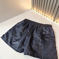 Moncler蒙家 2026春夏男女同款情侣款最新的贸易订单休闲短裤!全品相!!网红款!裤腿采用logo Moncler蒙家 2026春夏男女同款情侣款最新的贸易订单休闲短裤!全品相!!网红款!裤腿采用logo