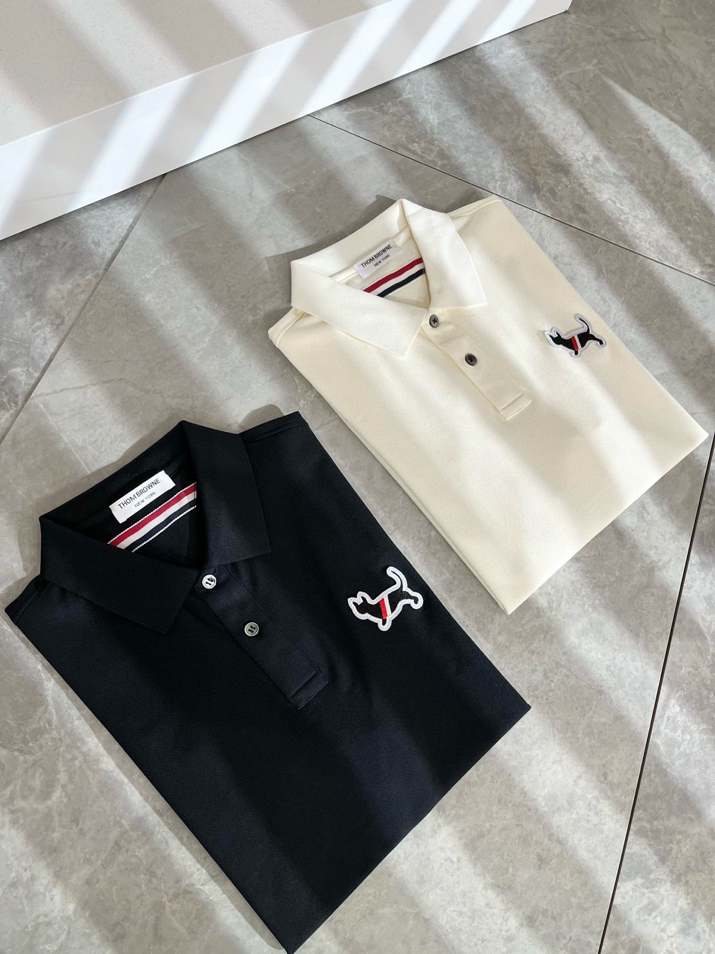 ThomBrow*e汤姆*朗 ~2026春夏新品！官网同步有售，休闲经典翻领短袖Polo衫，独特设计魅力
