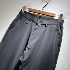 PRA*DA 普*达 2026春夏新款弹力混纺氨纶百搭休闲裤,男士经典商务休闲基础长裤西裤!贸易公司渠道 PRA*DA 普*达 2026春夏新款弹力混纺氨纶百搭休闲裤,男士经典商务休闲基础长裤西裤!贸易公司渠道