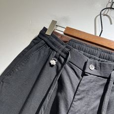 Loro Piana诺悠翩雅 2026春夏新品男士棉麻休闲裤,最新的贸易订单全品相!!网红款!上身舒适透 Loro Piana诺悠翩雅 2026春夏新品男士棉麻休闲裤,最新的贸易订单全品相!!网红款!上身舒适透