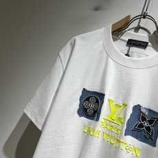 LouisVuitt*路易*登 2026春夏全新系列单品上线,非常时髦前卫的一款男女同款短袖T恤,标识l LouisVuitt*路易*登 2026春夏全新系列单品上线,非常时髦前卫的一款男女同款短袖T恤,标识l