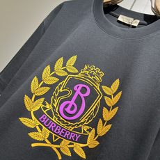 BURBER*Y巴*莉2026春夏新品男女同款👫短袖T恤,重磅来袭,最近比较火热的环保纯棉面料制作而成, BURBER*Y巴*莉2026春夏新品男女同款👫短袖T恤,重磅来袭,最近比较火热的环保纯棉面料制作而成,