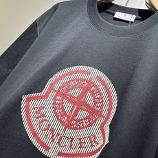 Moncler蒙家 2026春夏男女同款👫情侣款最新的贸易订单短袖T恤,全品相!!网红款!采用logo图 Moncler蒙家 2026春夏男女同款👫情侣款最新的贸易订单短袖T恤,全品相!!网红款!采用logo图