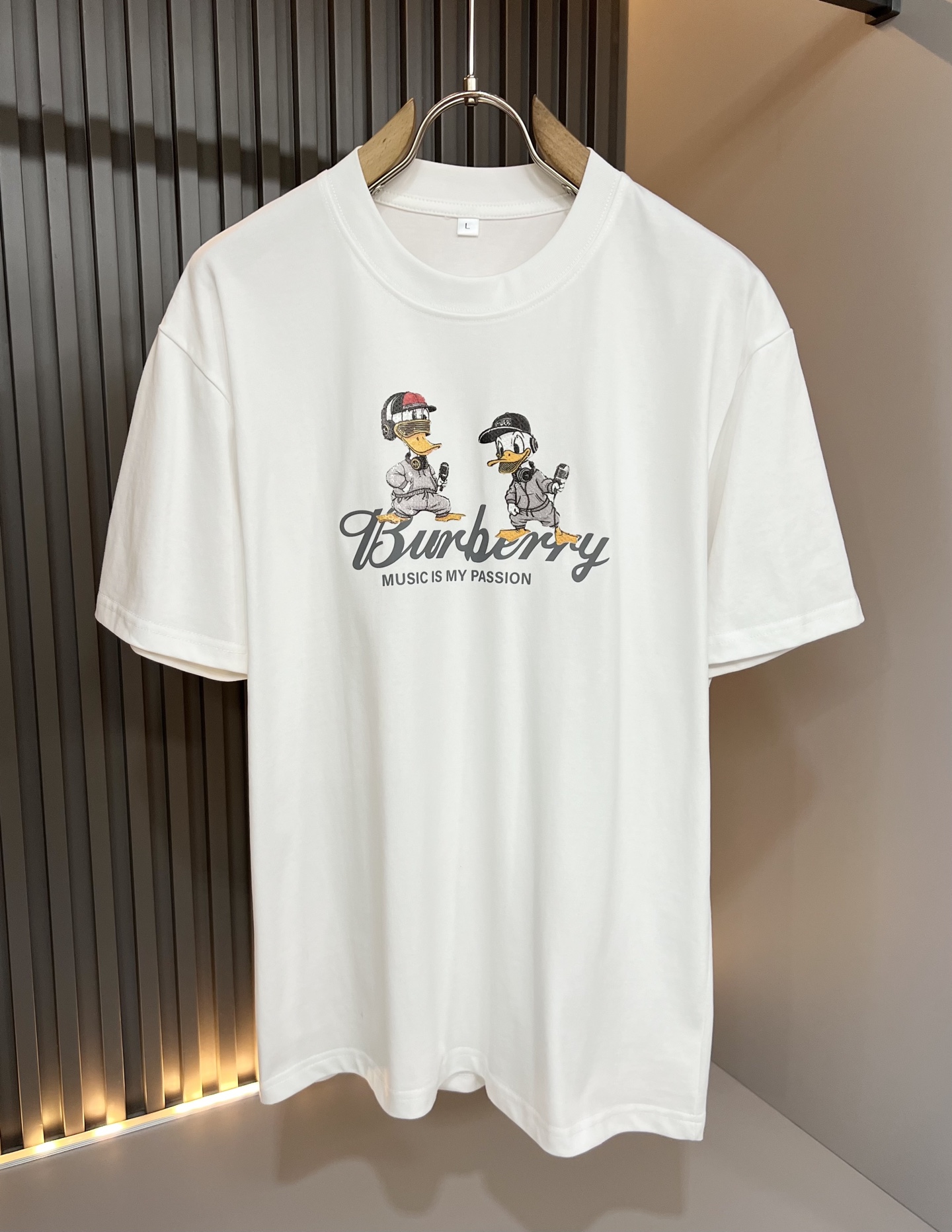 BURBER*Y巴*莉2026春夏新品男女同款👫短袖T恤，重磅来袭，最近比较火热的环保纯棉面料制作而成，