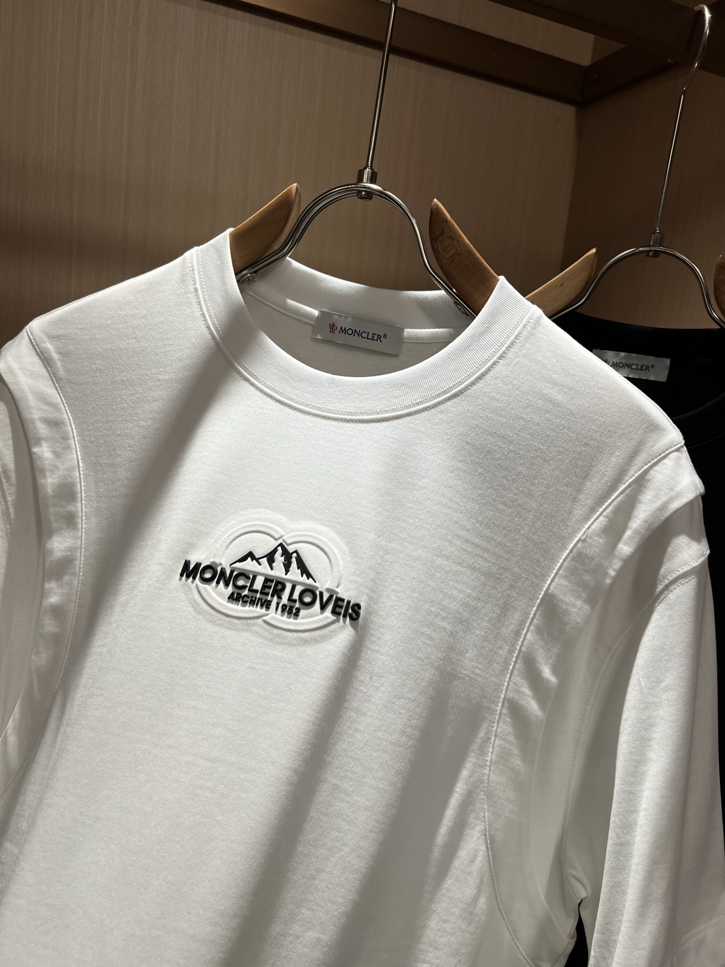 Moncler蒙家 2026春夏最新男女同款👫贸易订单短袖T恤，全品相！！网红款！采用logo图案压胶设